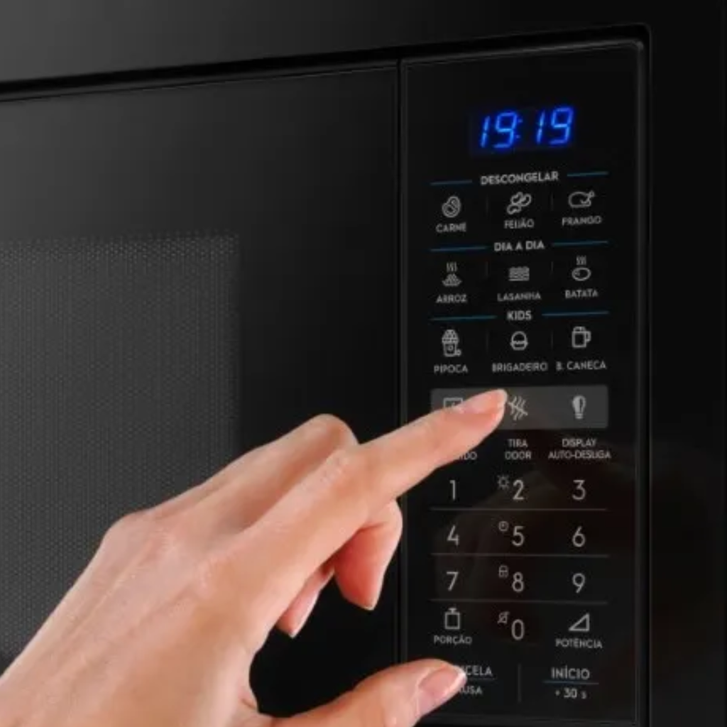 Kit Electrolux de Embutir Forno Elétrico OE5EA 50L com AirFryer +Micro-ondas 34L ME3EP 220V