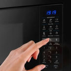 Kit Electrolux de Embutir Forno Elétrico OE5EA 50L com AirFryer +Micro-ondas 34L ME3EP 220V