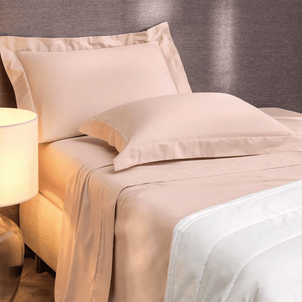 Fronha Altenburg Algodão Lux 200 Fios 50x70 Rosa Lille