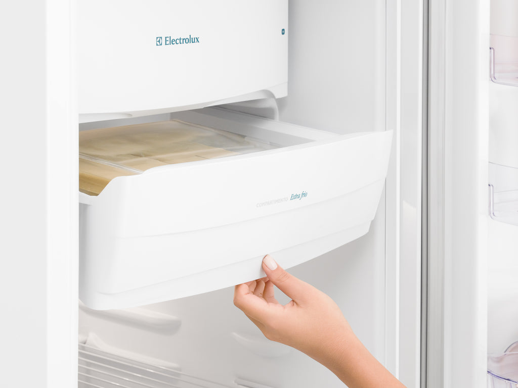 Refrigerador Electrolux 240L RE31 Cycle Defrost Branco 220V