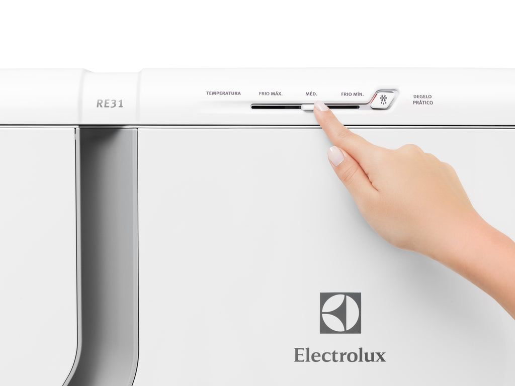 Refrigerador Electrolux 240L RE31 Cycle Defrost Branco 220V