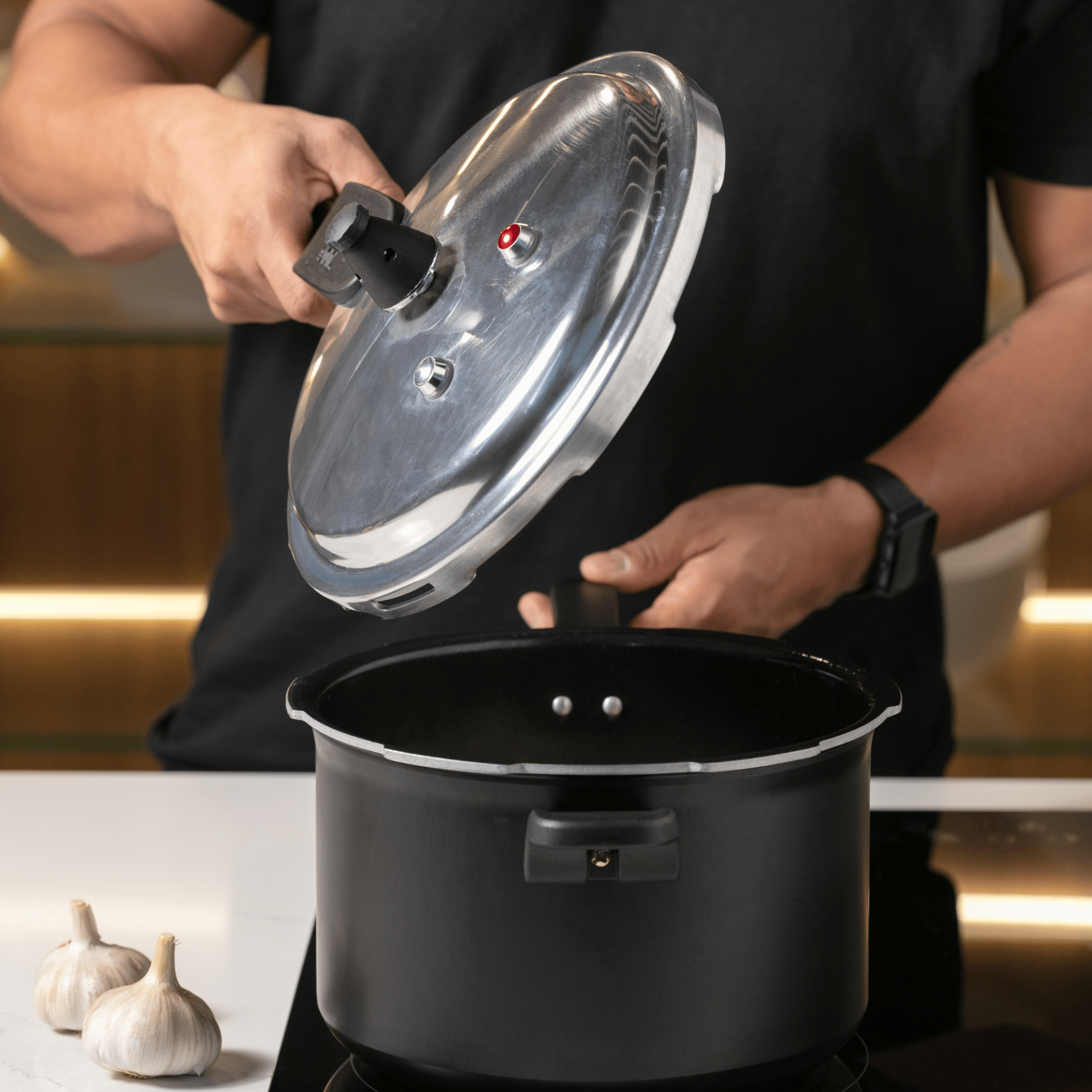 Panela de Pressão Brinox Super 4,2L Antiaderente Preto