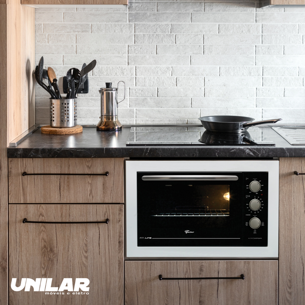 Forno de Embutir Elétrico Fischer 48L Fit Line Branco 220V