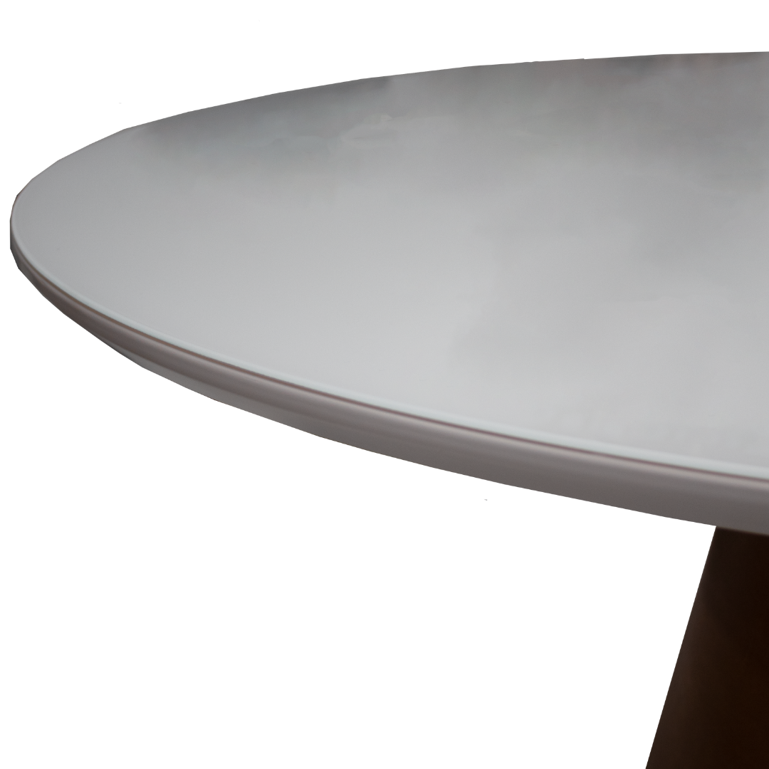Mesa Redonda Maisa Artsoli 135x135cm Courino Caramelo Tampo com Vidro Off White