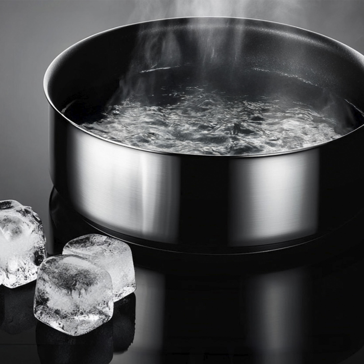 Cooktop Indução Midea 4 Bocas Even Pro Vitrocerâmica Preto 220V