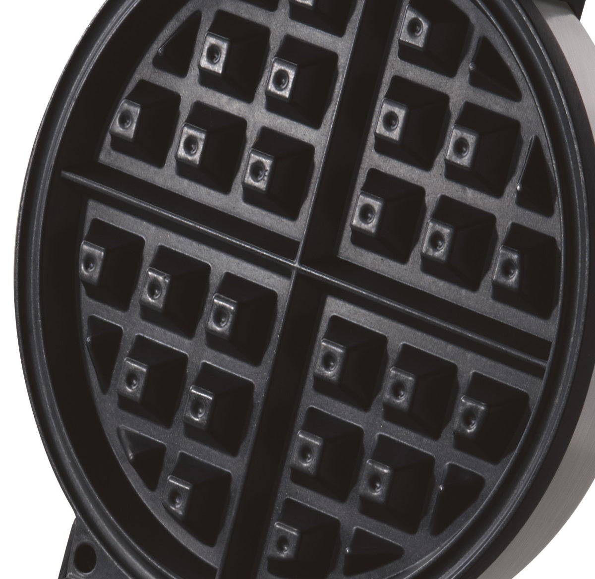 Waffle Britânia Golden Preto/Inox 220V