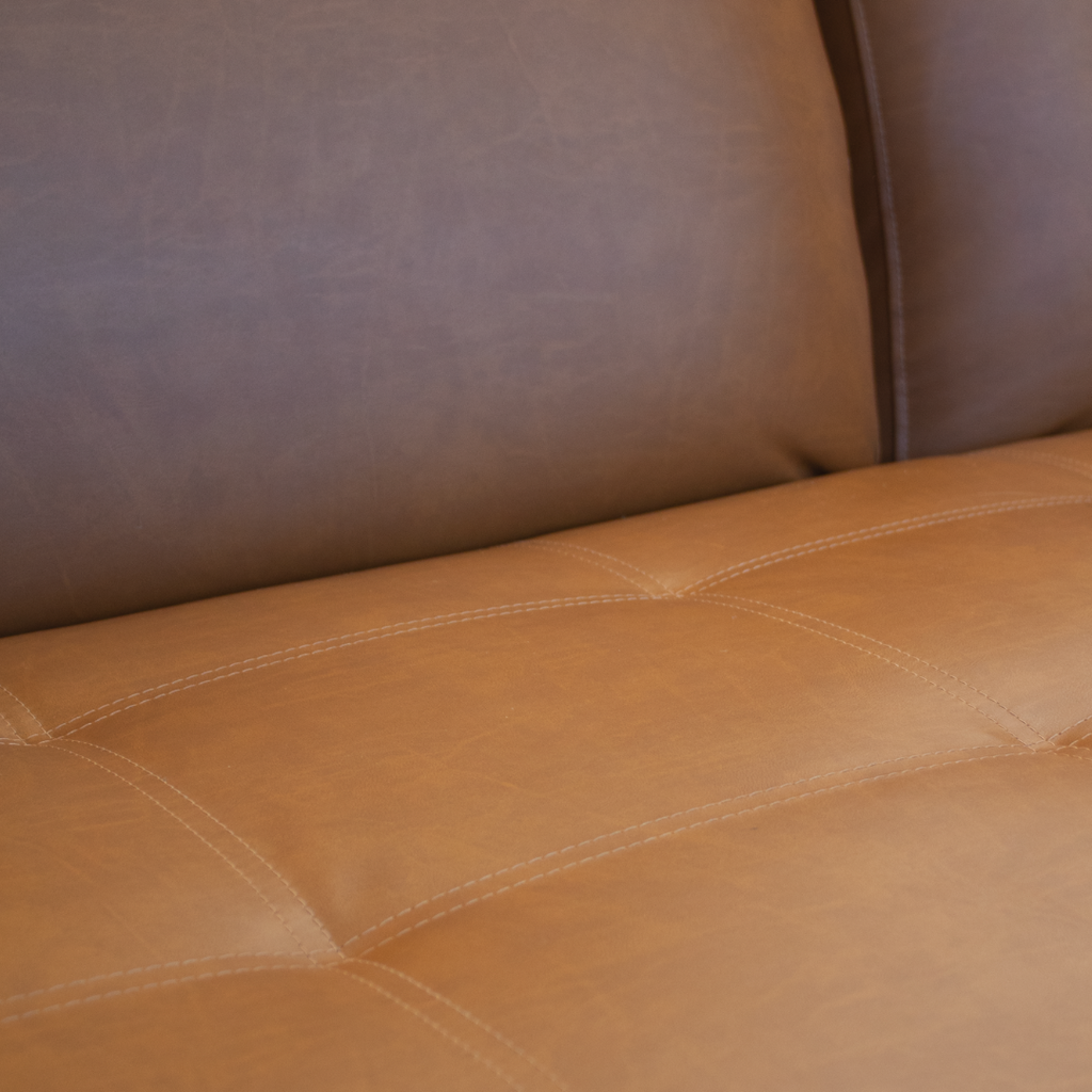 Sofá Living Texas 240cm Temda 2 assentos Courissimo Caramelo