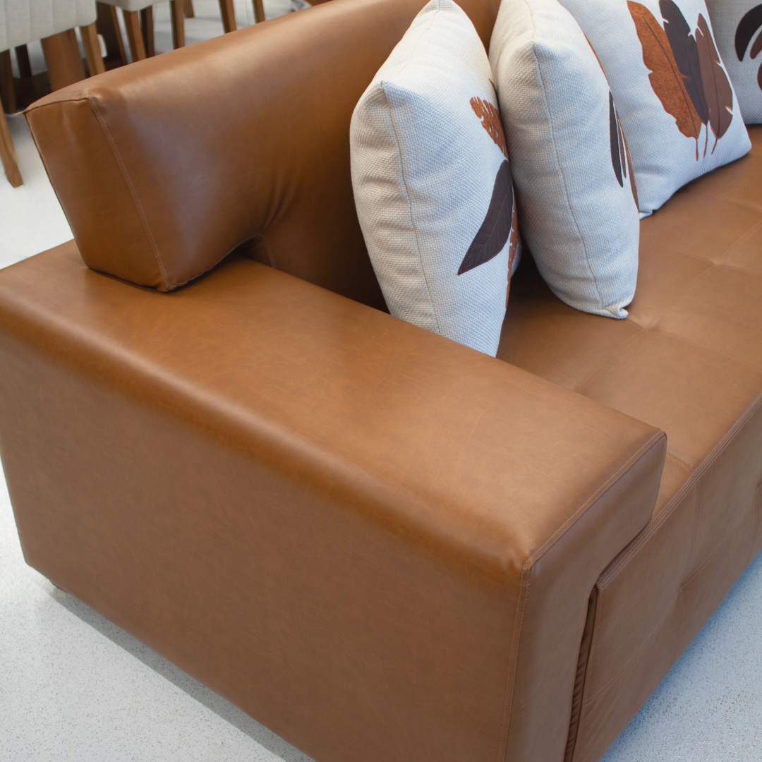 Sofá Living Texas 240cm Temda 2 assentos Courissimo Caramelo