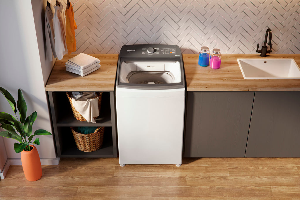 Lavadora de Roupas Brastemp Advanced 15Kg BWF15AB Cesto Inox Ciclo Antibolinha 220V