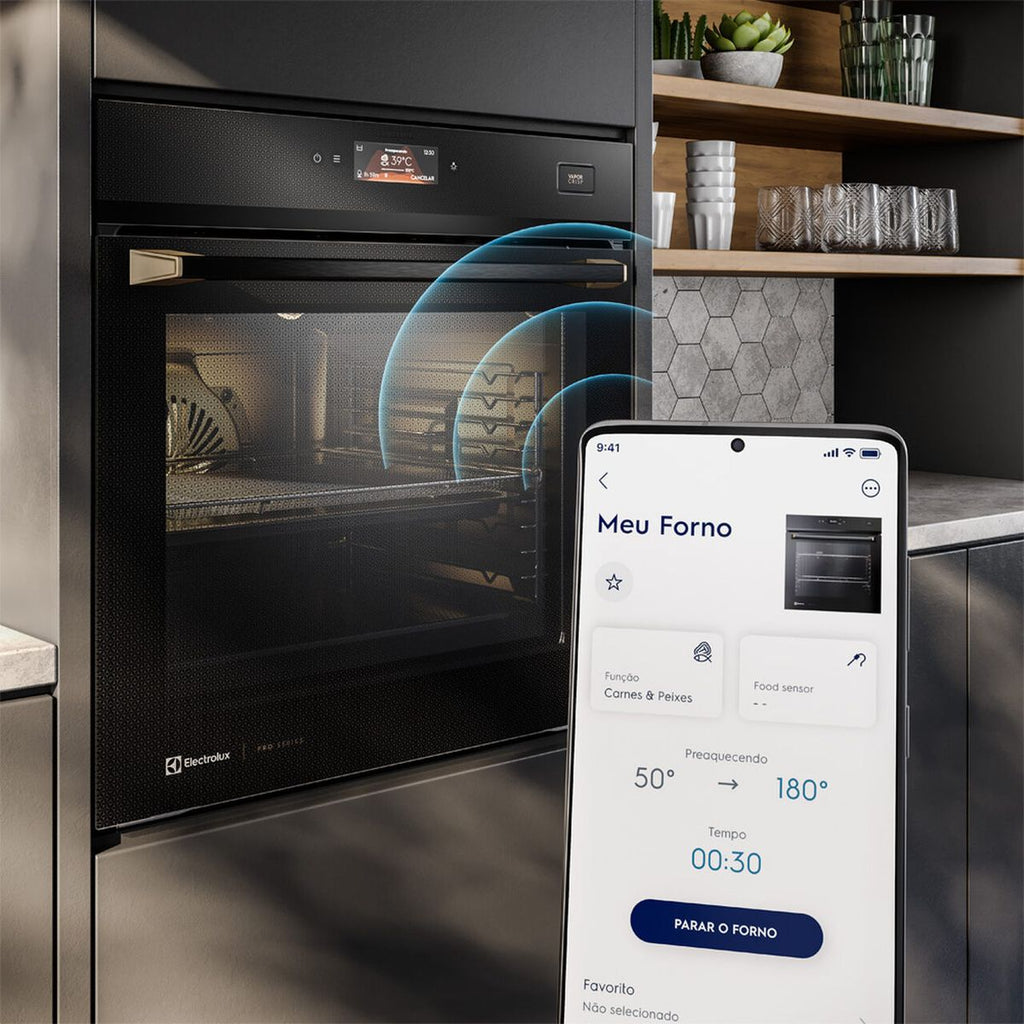 Forno de Embutir Elétrico Electrolux 80L OE9XB Expert Pro Series com VaporCrisp Preto 220V