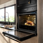 Forno de Embutir Elétrico Electrolux 80L OE9XB Expert Pro Series com VaporCrisp Preto 220V