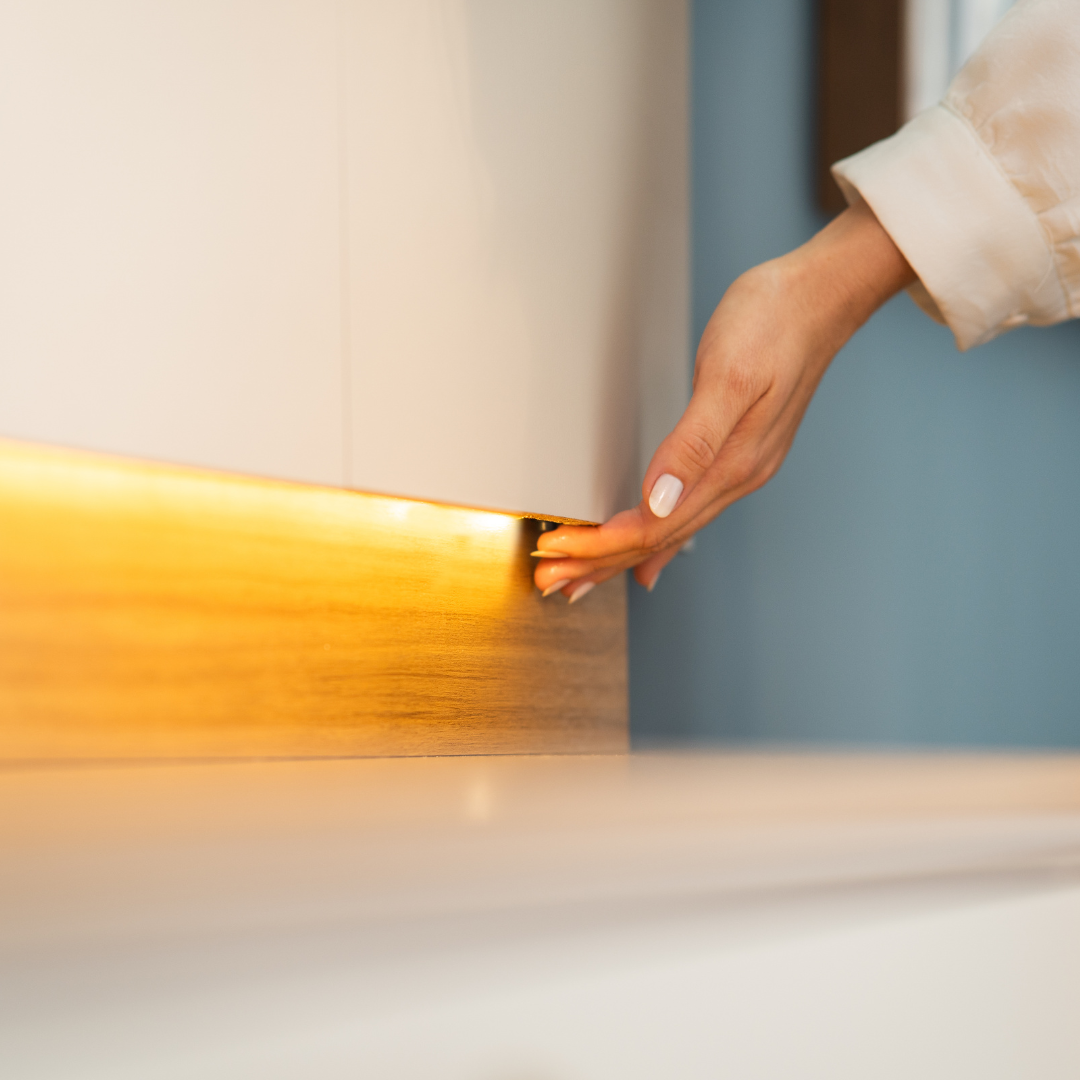 Home Painel Havana Suspenso Linea 200cm com Led  Tauari e Off White