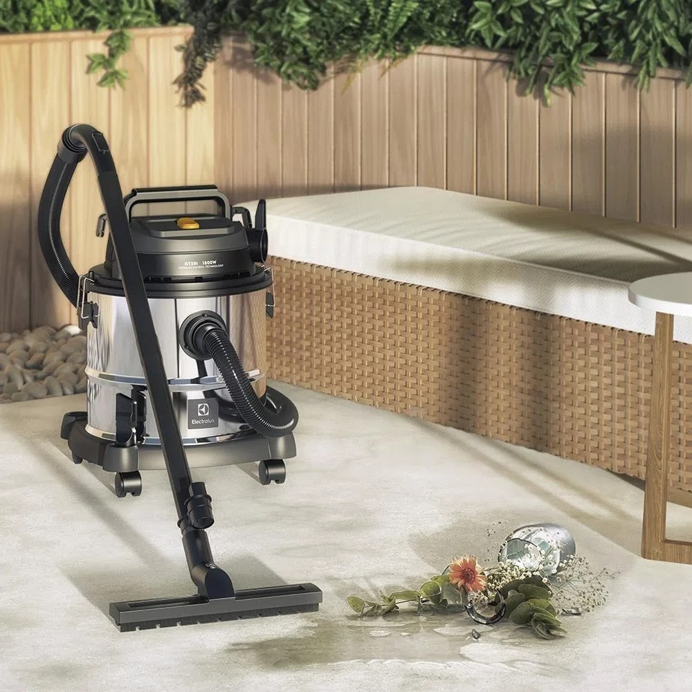 Aspirador de Água e Pó Electrolux 1800W GT20I Inox 220V