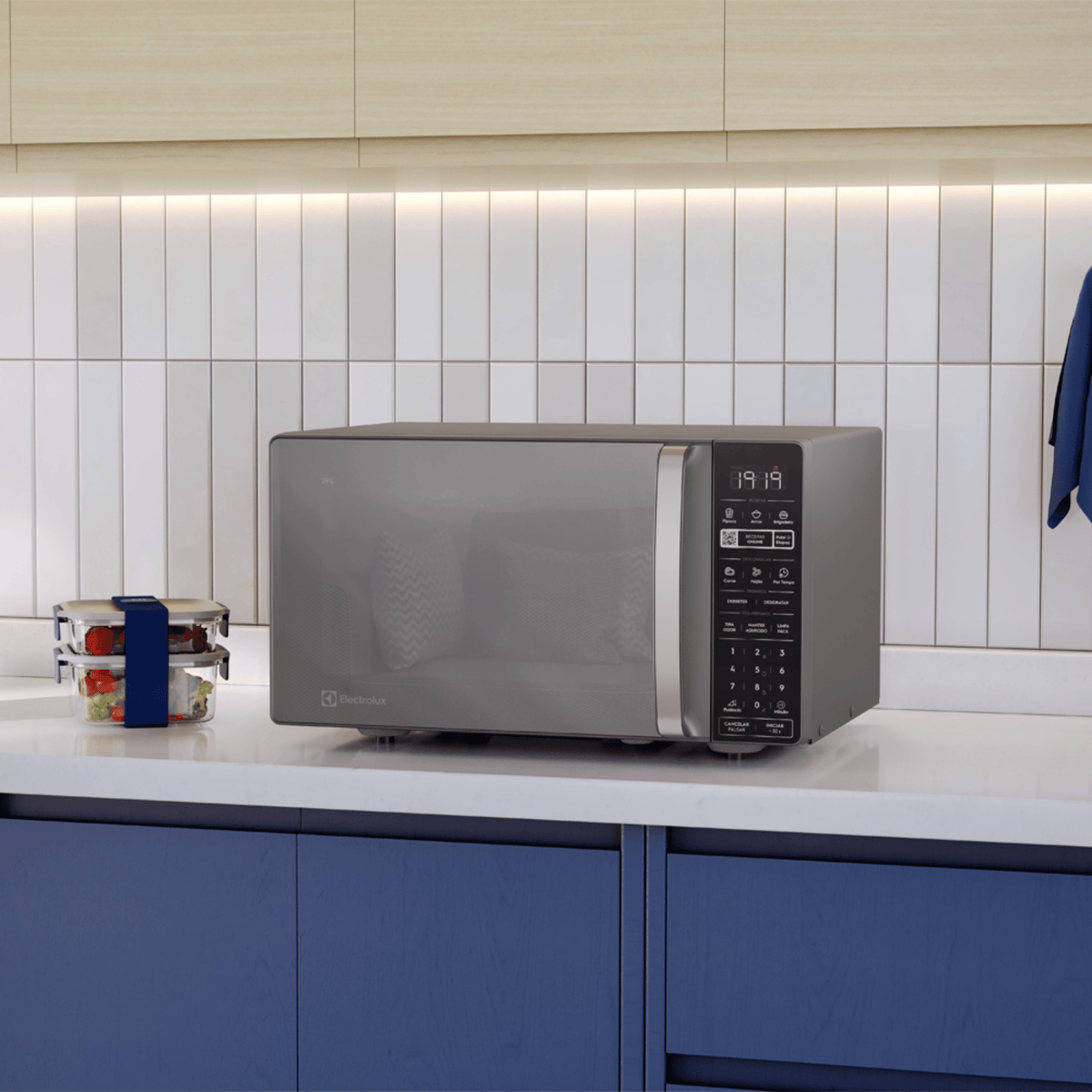 Micro-ondas Electrolux 29L Efficient ME29S Função Descongelamento Assistido Cinza Espelhado 220V