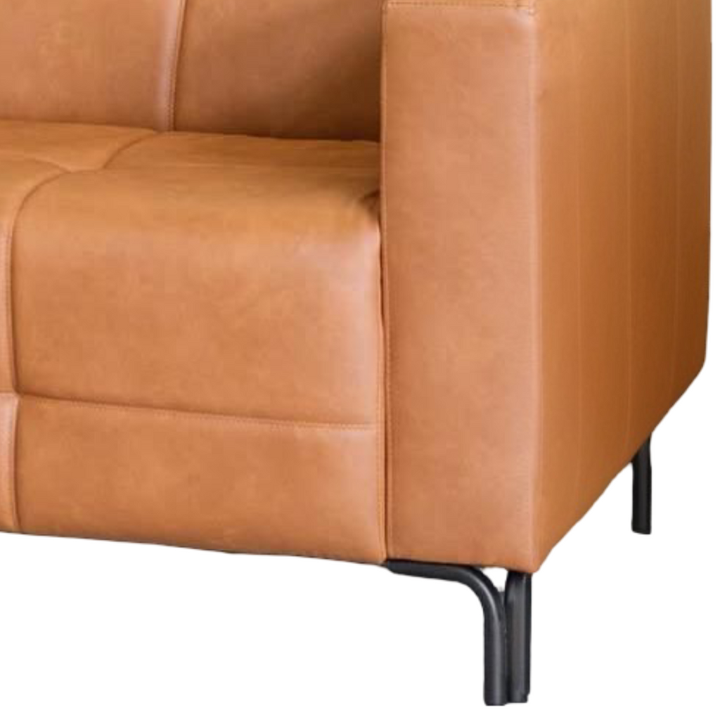Sofá Living Hamilton 200cm Konfort Pés Metal Preto Courino Caramelo