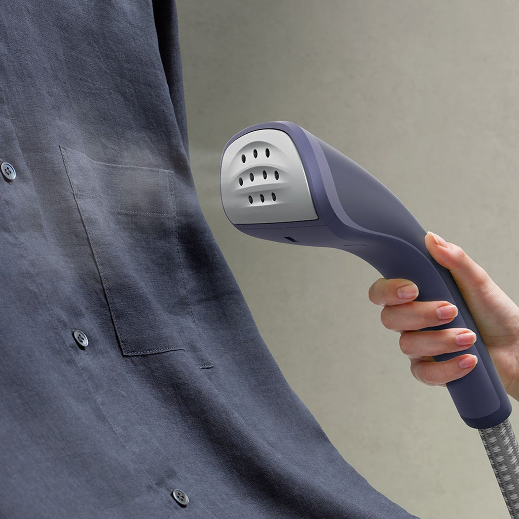 Vaporizador de Roupas Electrolux Expert EGS20 1800W Cinza 220V