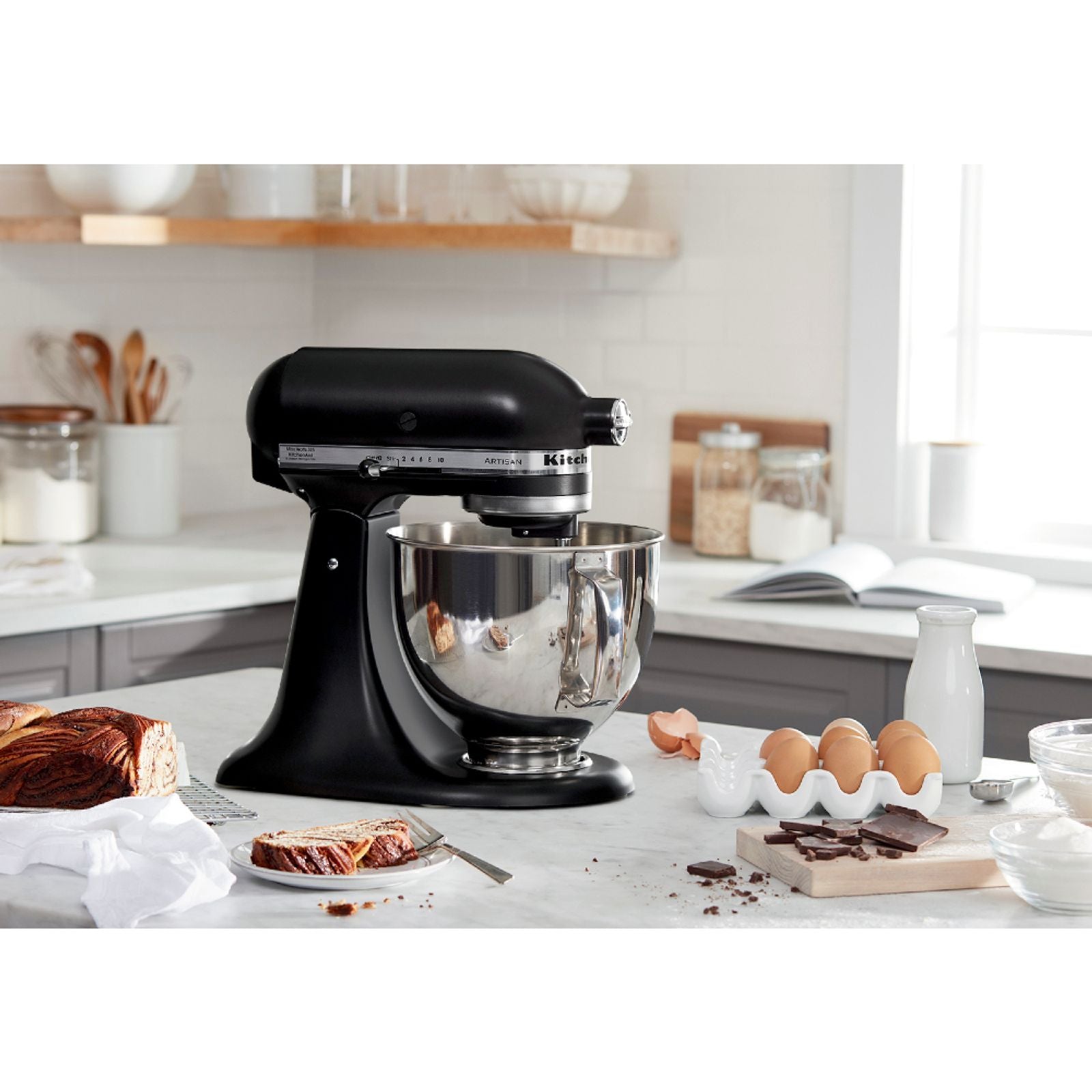 Batedeira Stand Mixer KitchenAid Artisan 10 Velocidades Black Matte 220V