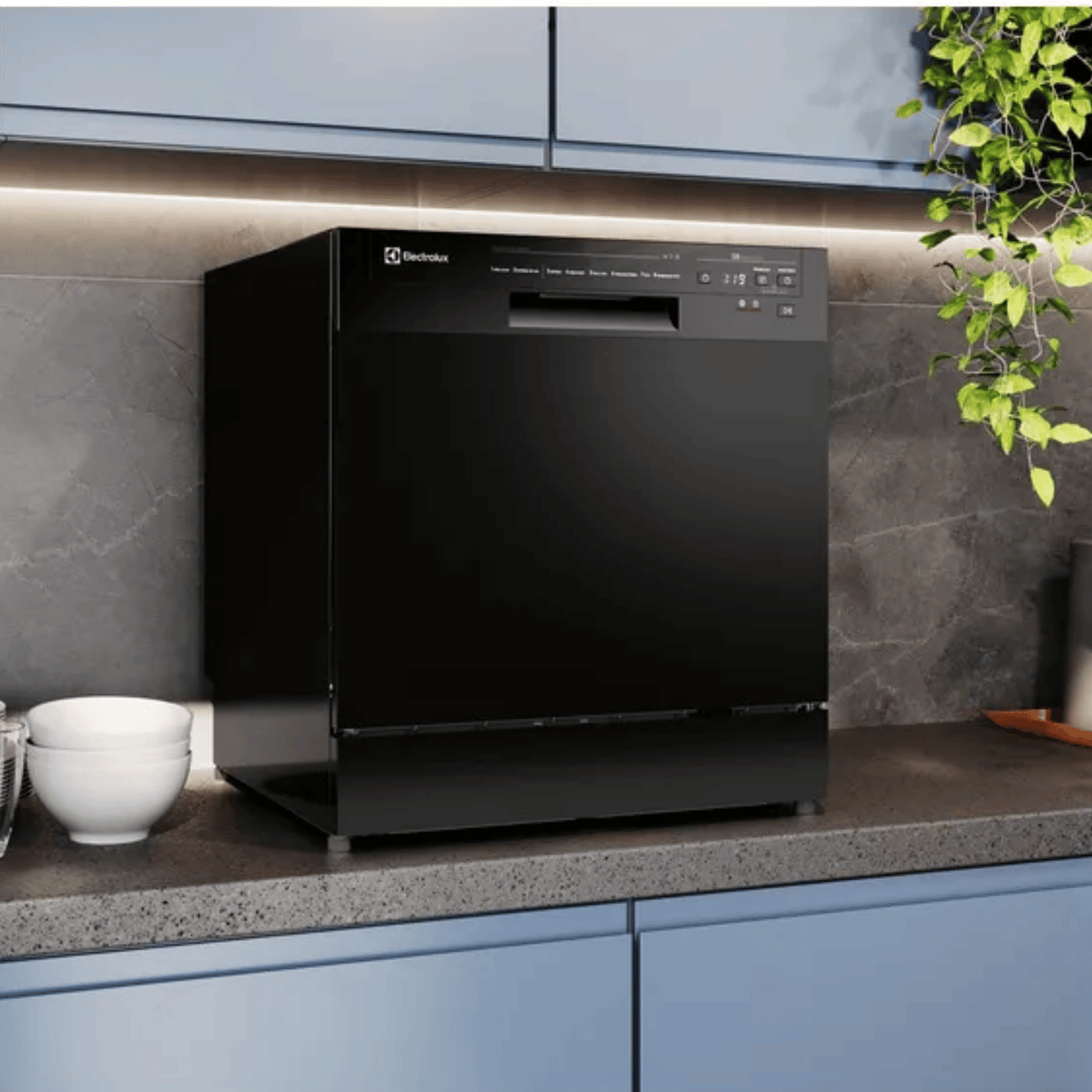 Lava-Louças Electrolux 8 Serviços com Programa Lava & Seca LP08E Preto 220V
